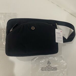 Lululemon Curved Lines Crossbody Bag